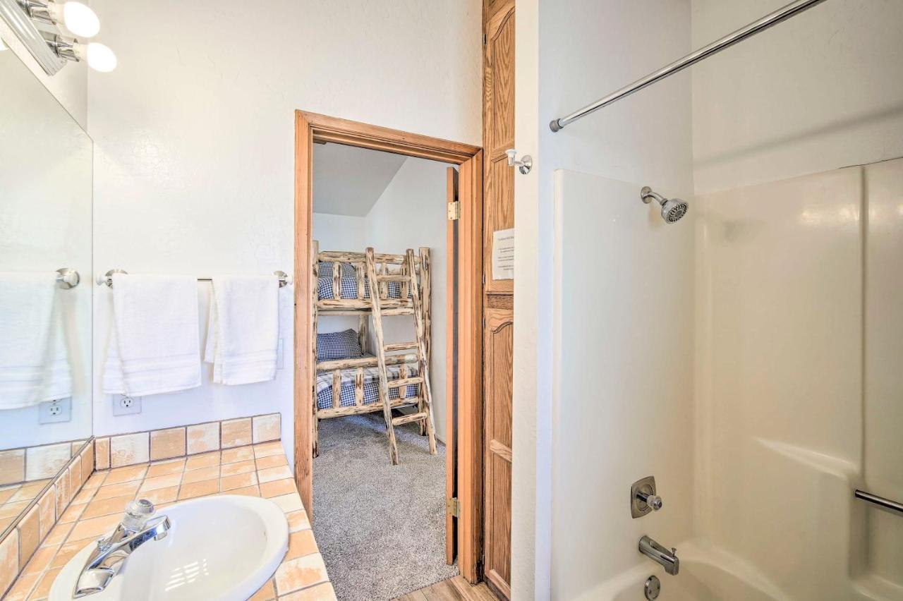 Central Big Bear Home Mins To Lake And Village 빅 베어 레이크 외부 사진